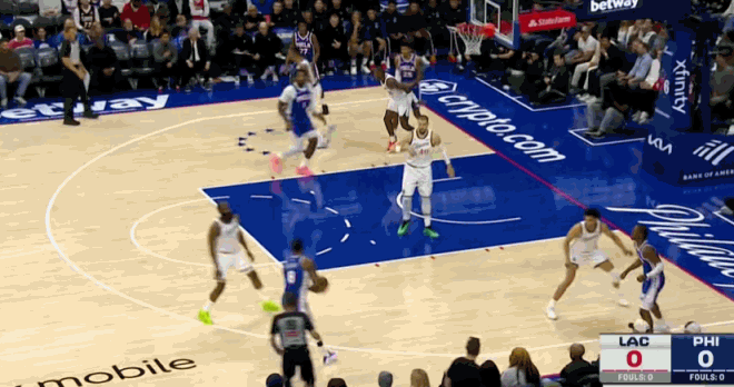 哈登連丟絕殺吞里程悲！76人逆轉勝快船 馬克西39分喬治首秀9中2 - 