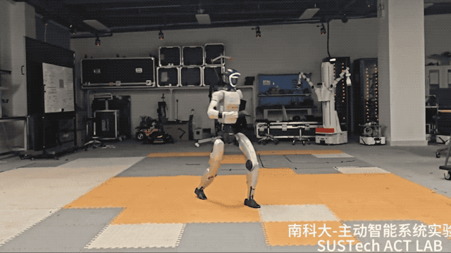 宇树机器人又学了新功夫！帅是真帅，就是怕它打我_腾讯新闻