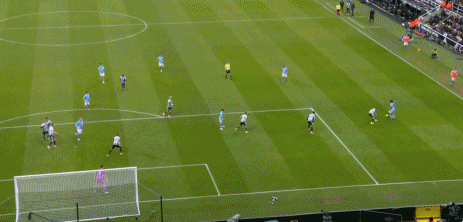 超值？6500萬鎊新援帶飛曼城！加盟前2場造3球+蟬聯MVP，創17年神跡 - 