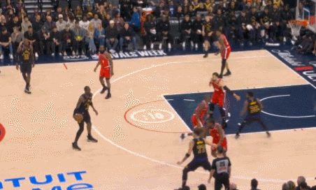 快船拒湖人26分逆轉！小卡復出哈登18+10引7人上雙 詹東55+16 - 