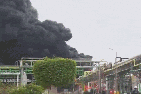 伊朗發動第86波打擊，以色列一工業區遭襲，危險物質泄漏！以軍政要員：以軍多線作戰兵力吃緊，瀕臨崩潰 - 