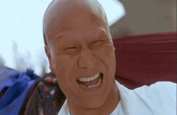 特别凶恶的面相让他注定很难去饰演好人,而在演坏人方面,他只要往那里