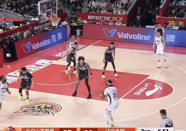 遼寧不敵吉林！趙繼偉14中1莫蘭德9+9 姜偉澤21+5+5導演爆冷 - 