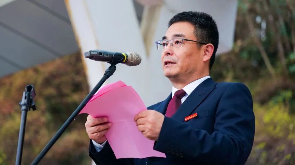 重磅！深圳市第二实验学校迎来新校长！_腾讯新闻