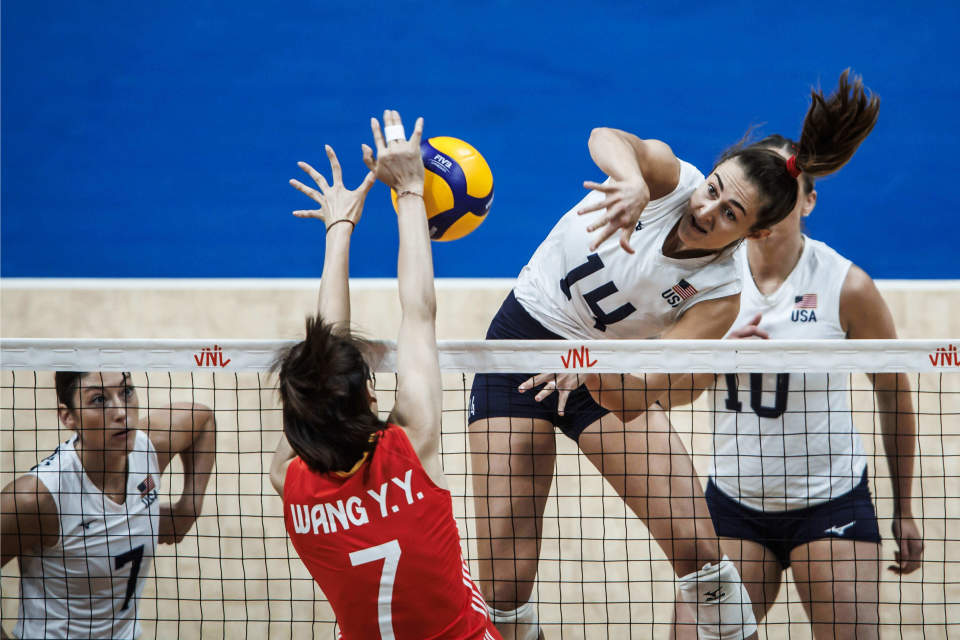 世联赛中国女排3-1翻盘挫美国 力夺两连胜世界排名升至第5