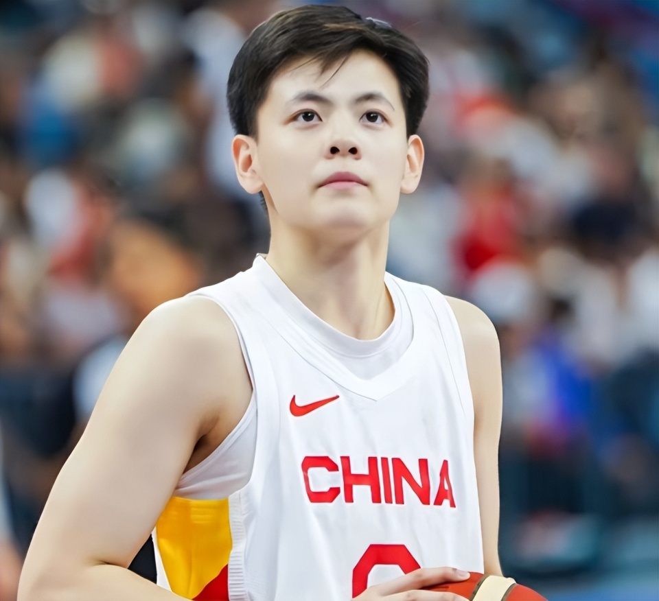 杨舒予 2内齐爆,2将喜忧参半,失误 三分糟糕