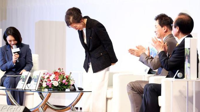 国会选举倒计时,韩东勋突然拜访朴槿惠,韩国政坛恐有动荡_腾讯新闻