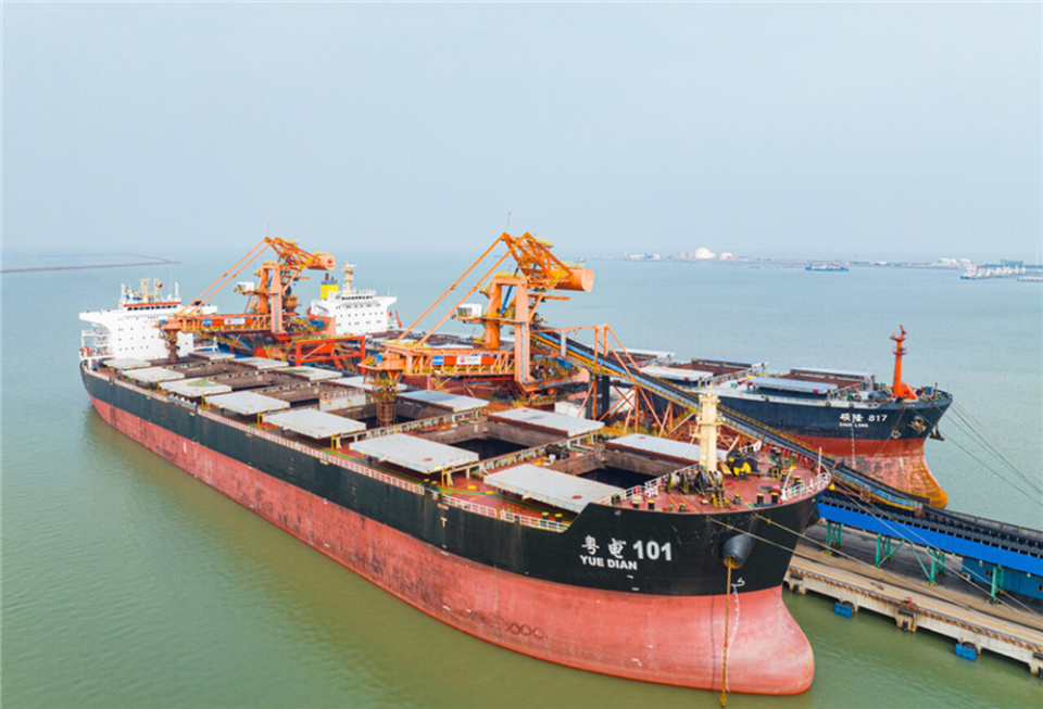 河北黄骅港:上半年完成煤炭下水1.1亿吨