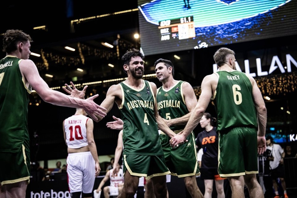 中国三人男篮成功晋级亚洲杯八强明日1415迎战苦主澳大利亚