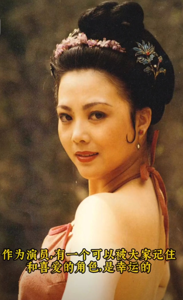 57岁梁丽被母亲催婚，无奈找朋友假扮，儿子也离异，祖孙四代同住_腾讯新闻