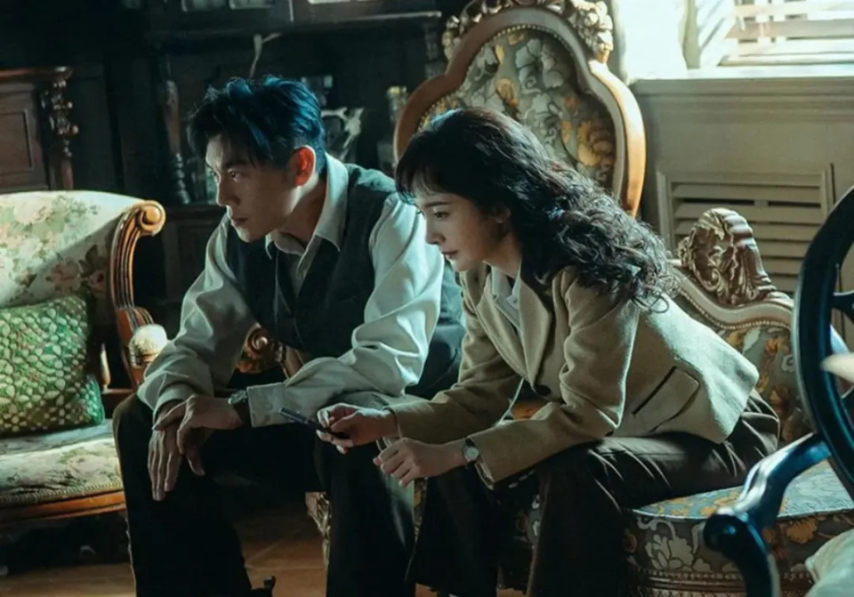 杨幂新剧开播遭差评!演技用力过猛五官乱飞,被吐槽不如王鸥