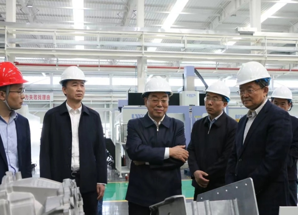 省人大常委会副主任、党组书记杨东奇带队来滨开展执法检查和调研_腾讯新闻