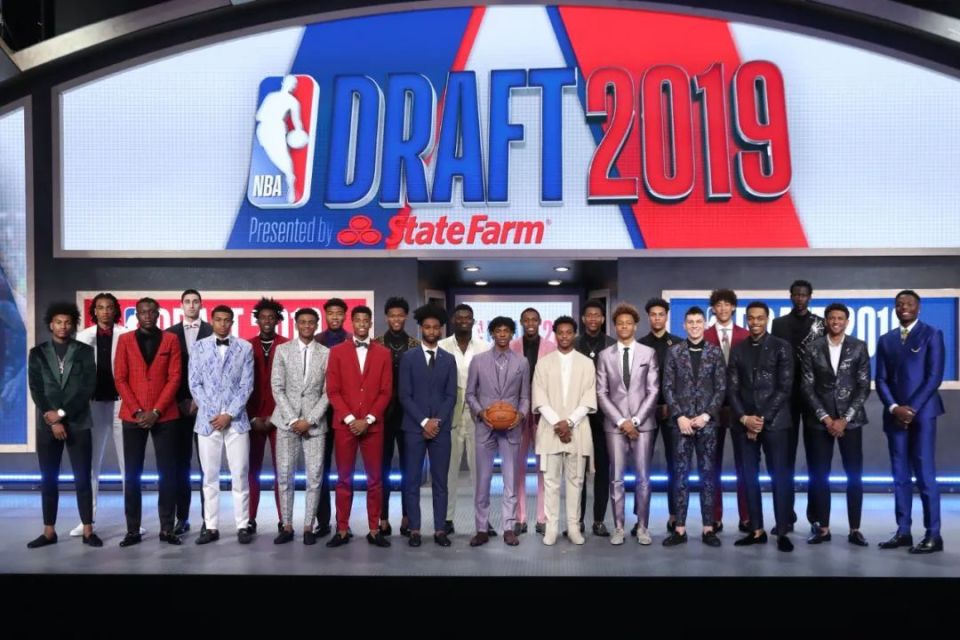 NBA第一批00后，有的人已经来到CBA_腾讯新闻