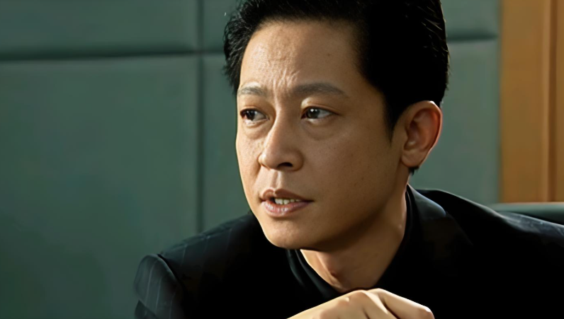 开播首日，拿下飙升榜第一！观众拍手叫好：“第一集就让人欲罢不能”
