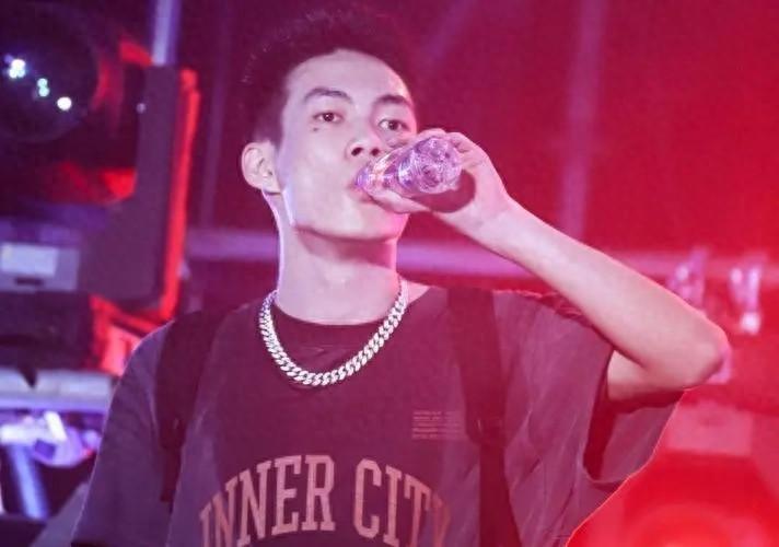 贝贝的押韵为何如此厉害浅谈中文说唱battle领头羊