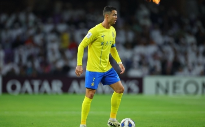 悲喜夜!药厂再破纪录,利物浦罗马预定欧联杯八强,c罗坠入深渊_腾讯新