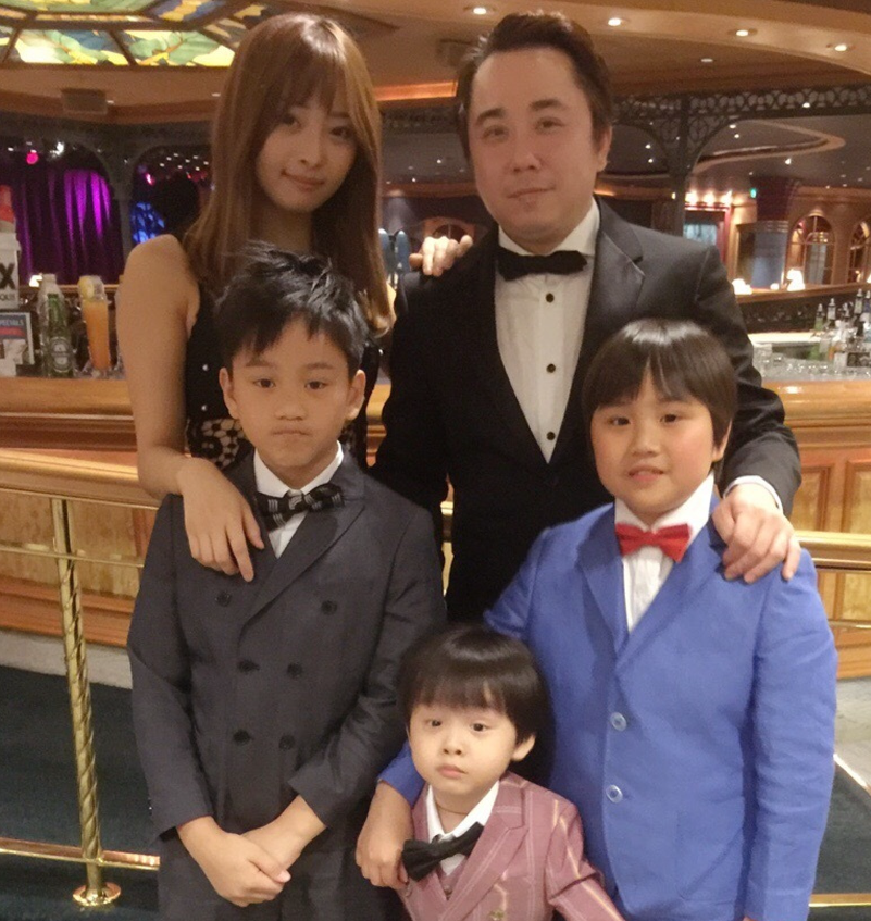 小彬彬,小小彬,迷你彬和萌萌彬,这一串仿佛俄罗斯套娃的艺名来自