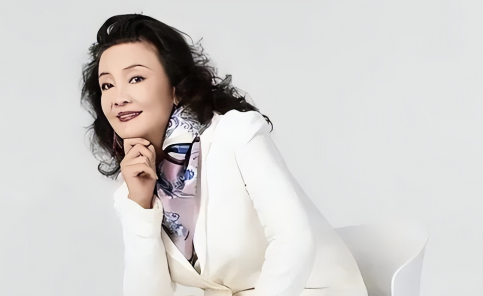 张兰回应汪小菲恋爱出金句:结了婚的更要恋爱,重新定义恋爱两字_腾讯