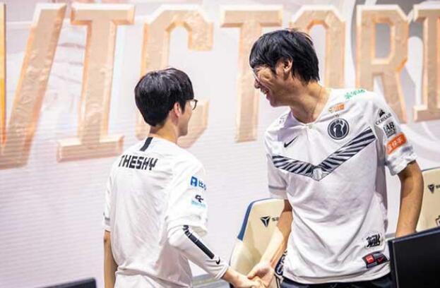 宁王被theshy粉丝围攻直言再也不找他了想帮他却被嫌弃