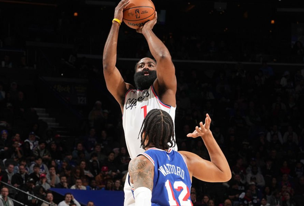 哈登連丟絕殺吞里程悲！76人逆轉勝快船 馬克西39分喬治首秀9中2 - 