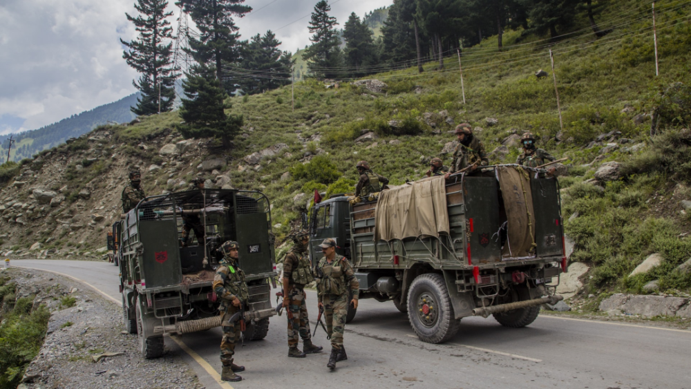 印度大举增兵边境,受什么刺激了?_腾讯新闻