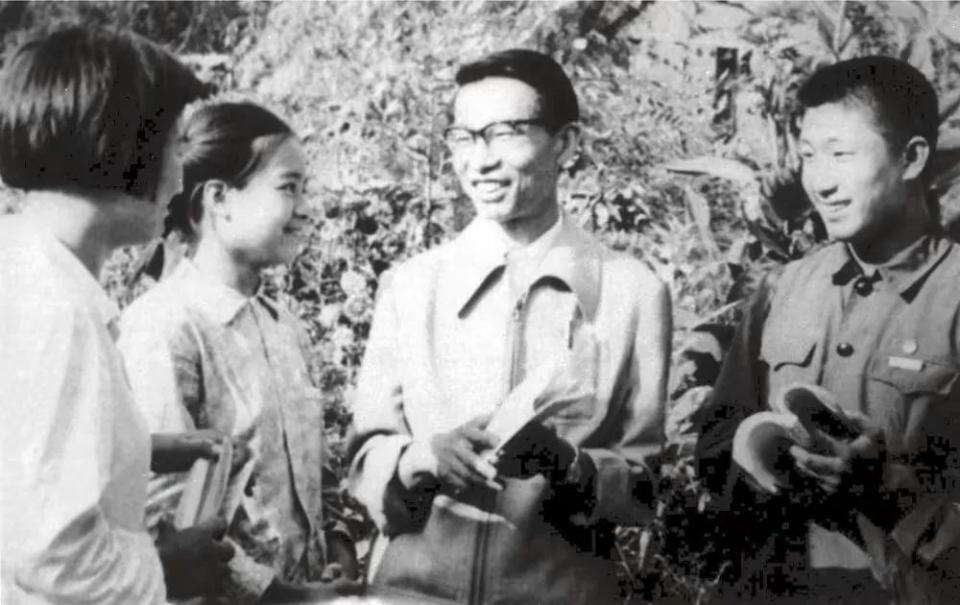 傅敏：傲立于傅雷傅聪光环之下，没有琴声闻世，也不逊于父兄_腾讯新闻