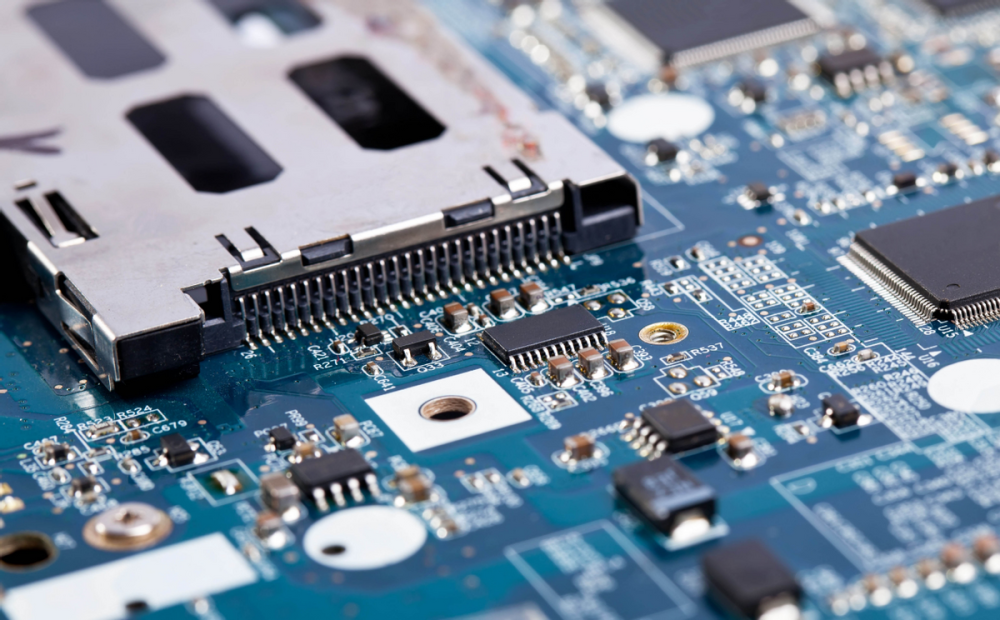 美国对华芯片禁运违反世贸规则有必要在全体成员国面前说清楚