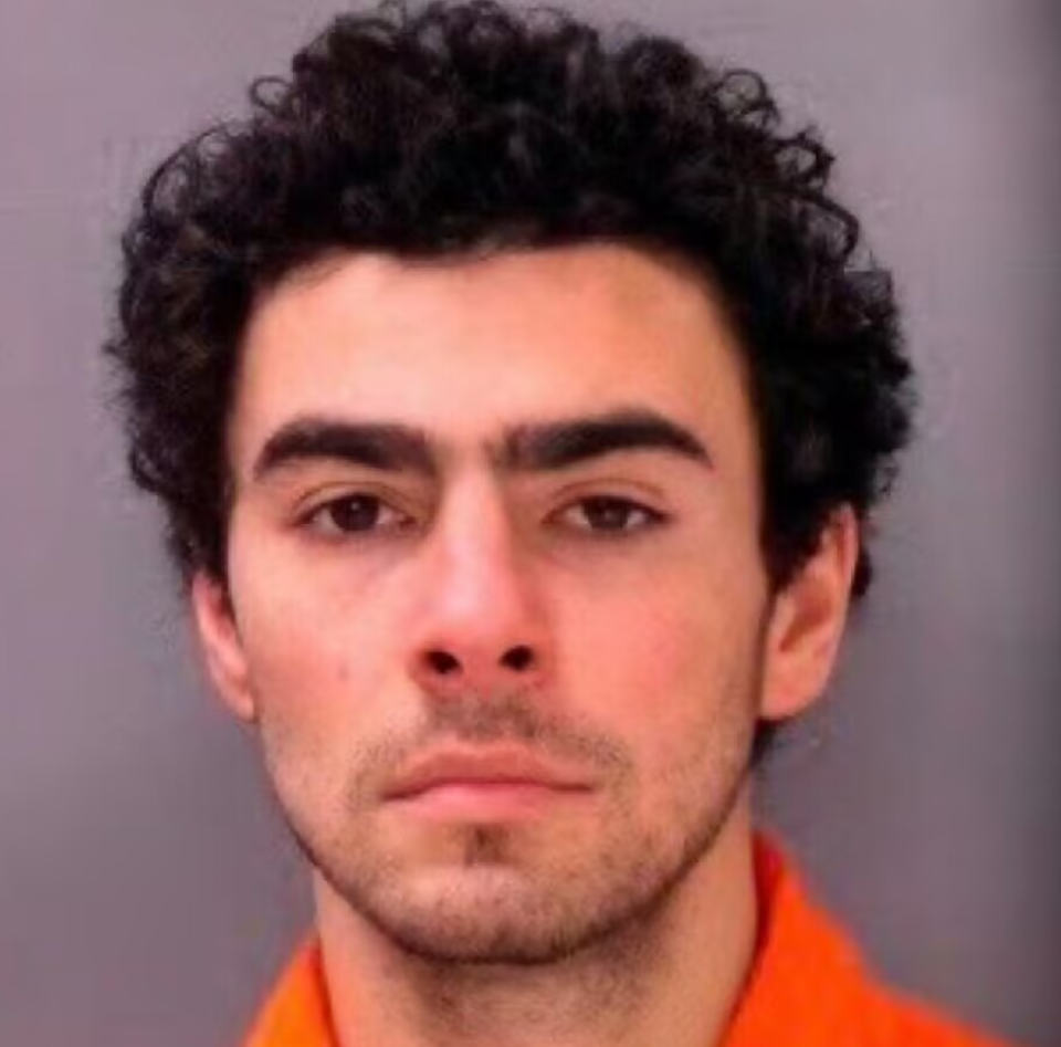 美国保险巨头CEO被杀！凶手原本踢足球是意甲青训？意大利国脚躺枪-腾讯新闻