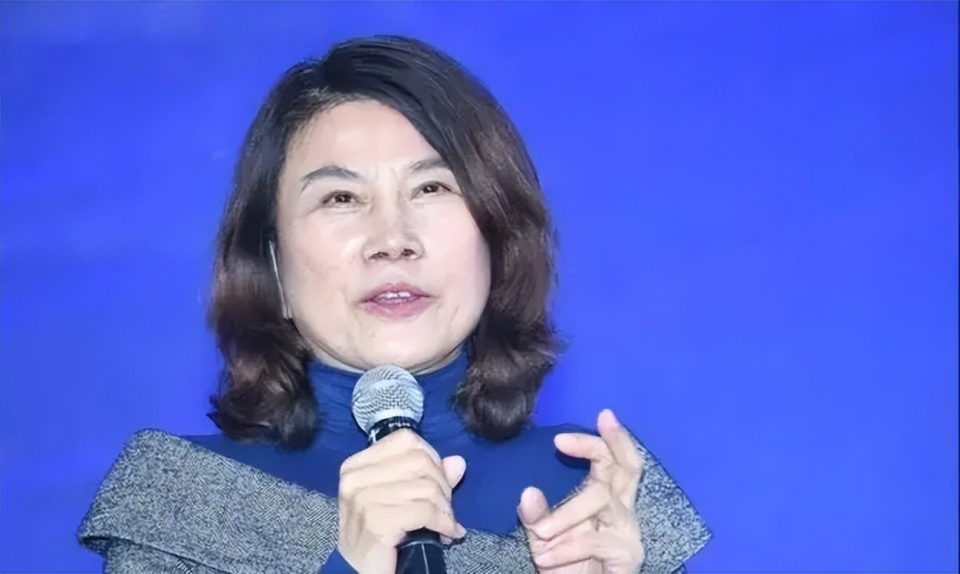 董明珠说自己不差钱她到底有多少资产持有格力股票市值超18亿