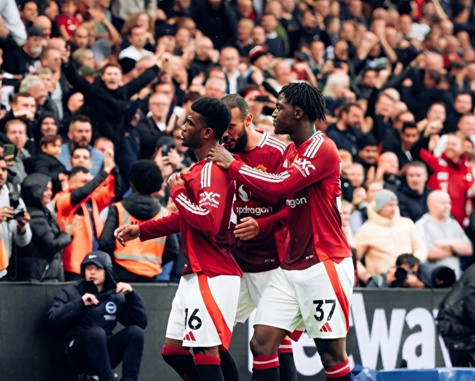 英超双红会,滕哈格复仇之战,萨拉赫挑战红魔迎三连胜