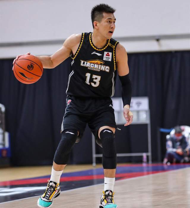 媒体人:颠覆性交易 郭艾伦被清洗感觉挺悲凉