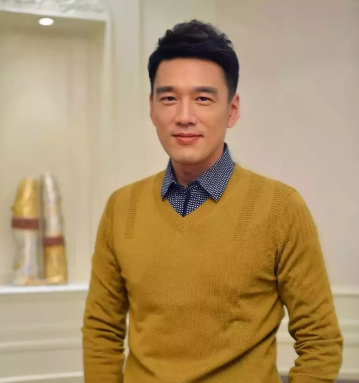 王耀庆:为啥出道至今无绯闻,看他老婆就明白了