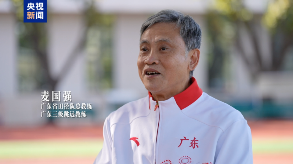 刘景扬和“兼职”教练麦国强，这样练成冠军！_腾讯新闻