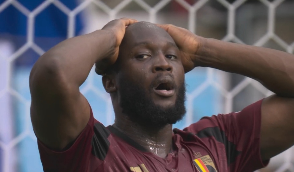 在欧洲杯预选赛,卢卡库8场打入14球,平均每39分钟打入1球,排名欧洲杯