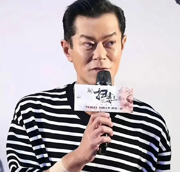 古天乐路演被指面相凶,疑似医美后遗症,吊梢眉瞪眼珠还脸僵_腾讯新闻