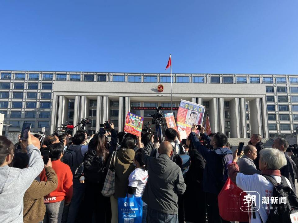 “余华英拐卖儿童案”受害者杨妞花：为父母 我能成为战士！_腾讯新闻