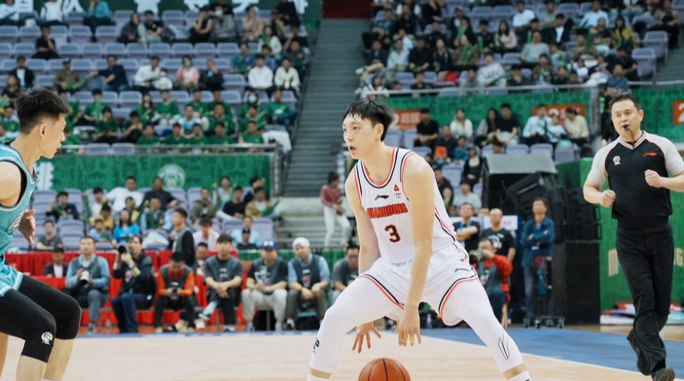 第三阶段保持金身不败广东八强复仇广厦冲冠第一仗决定冠军归属