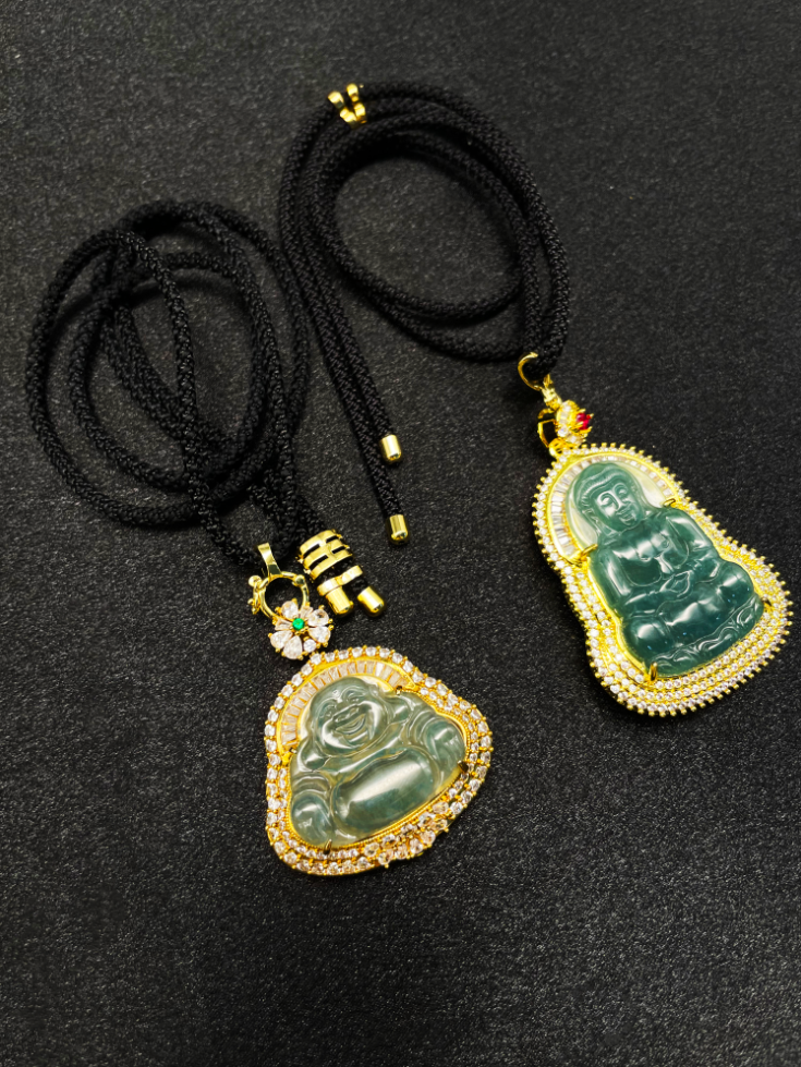 我花600多,买了一块6000多的翡翠吊坠!