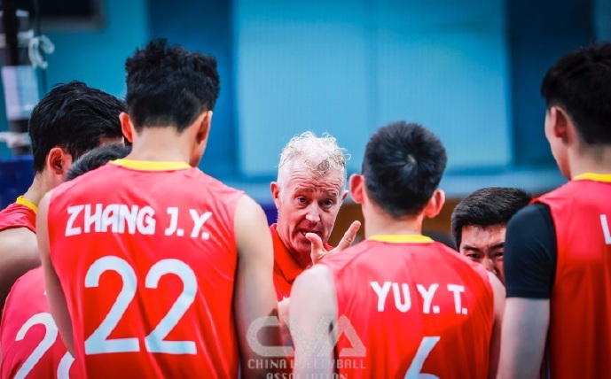 中国男排派两套阵容出战仍横扫韩国,洋帅海宁首秀