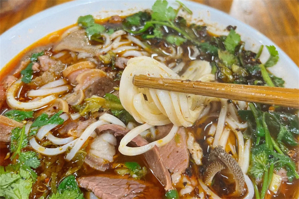 贵州的10大美食,黔味让人一口就"上头",吃过了才算没白来