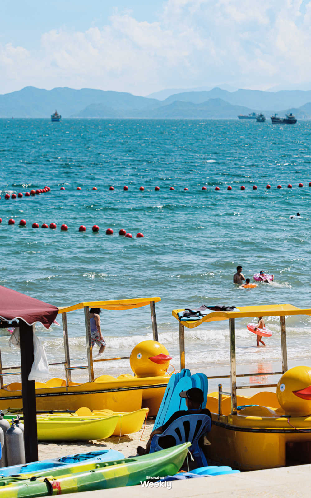 看到五一"下饺子"的大梅沙,就知道深圳人对海是真爱