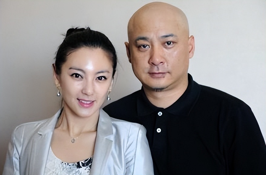 张雨绮与男友接孩子回家,二人曾被曝已同居,6岁女儿身高瞩目_腾讯新闻