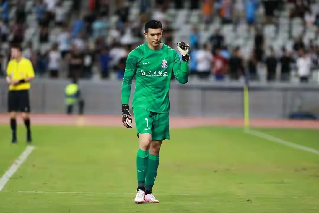 馬鎮入選國足！新賽季0出場，媒體人集體開炮：入選欠點兒說服力