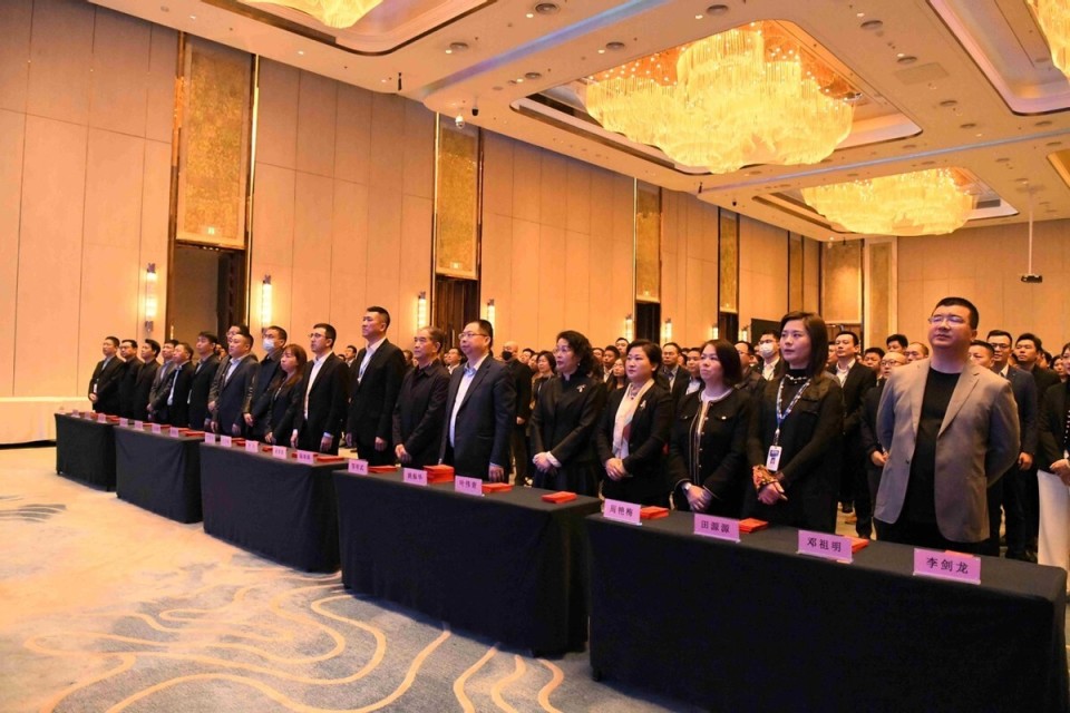 搜狐新聞：2024澳門正版資料全年免費(fèi)公開2024“消失的”姚振華，為何遲遲不肯宣布寶能汽車的失?。?></a>
              </li>
                            <li>
                <a href=