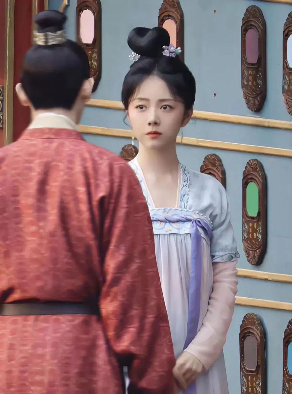 谭松韵鼻孔朝天,林一鼻翼宽,这6位明星的鼻子还好吗?