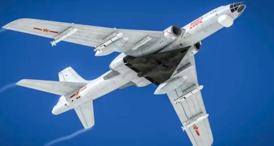 轰6魔改大变身,二级火箭发射高超弹,无侦8根本拦不住