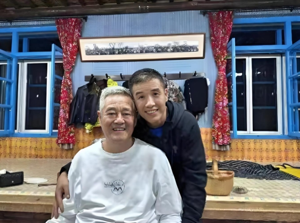 关思慧谈王小利李琳没参加她婚礼的原因,如此解释属实有些牵强