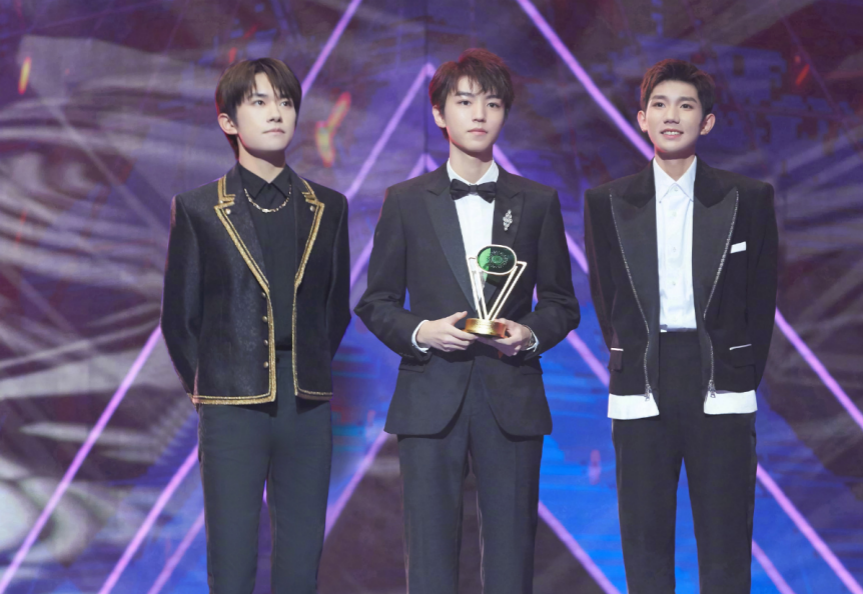 杀疯了3年来娱乐圈最顶级盛事杨紫肖战热巴顶流混战tfboys同台