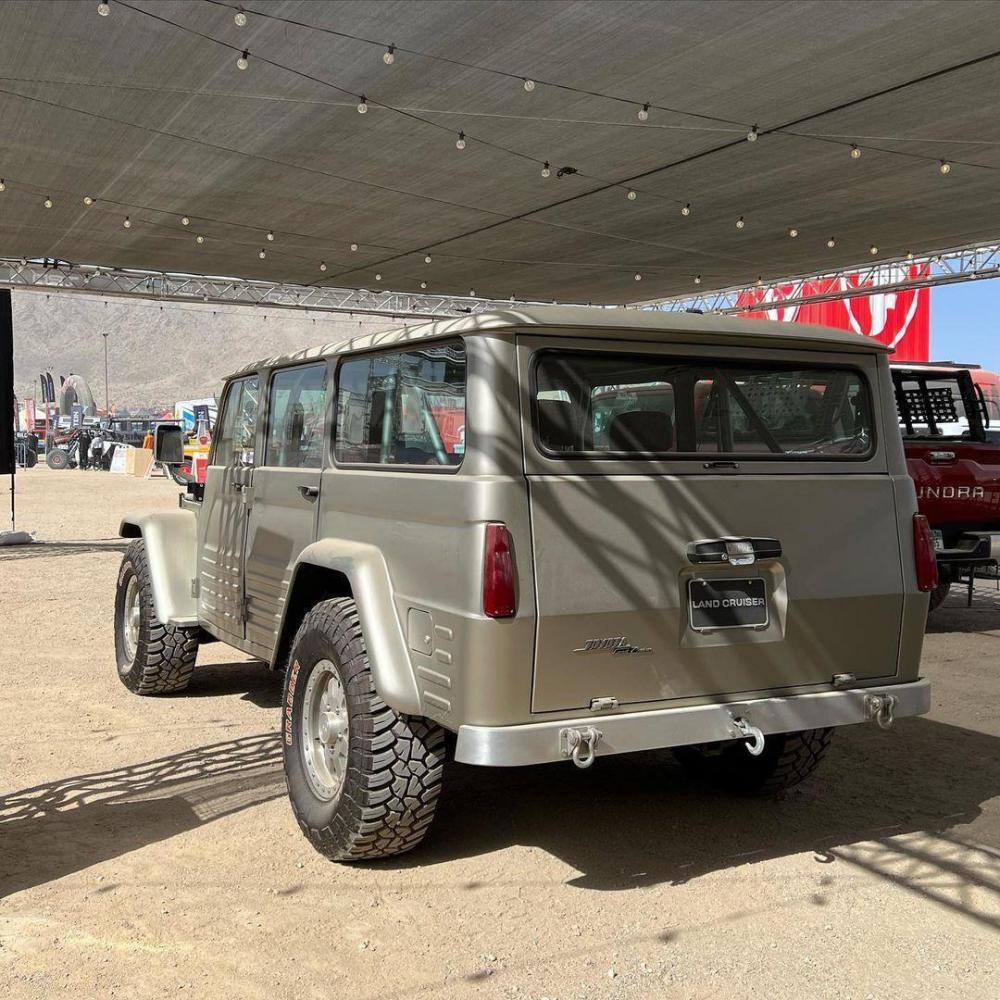 还得是丰田!新款"lc50"海外实拍,比悍马还霸气,配4.0t引擎_腾讯新闻