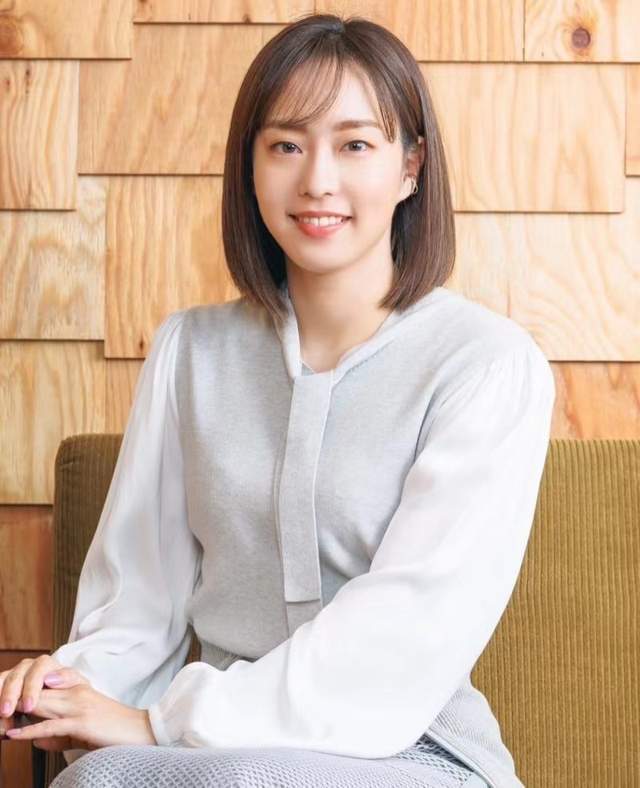 石川佳纯上位后,福原爱已失去主流电视台巴黎奥运转播解说机会
